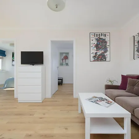 Bright Cityview With Ac Near Pge Narodowy By Renters 바르샤바